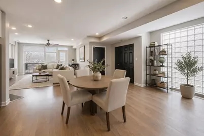 308 W Evergreen Avenue #2, Chicago, IL 60610 - Photo 5