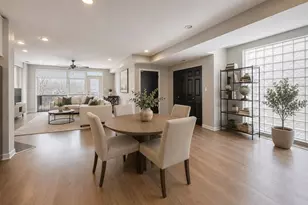 308 W Evergreen Ave, Chicago, IL 60610 - Photo 5