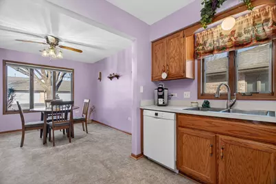 2700 Eagle Drive #2700, Joliet, IL 60436 - Photo 5