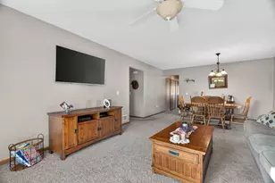2700 Eagle Dr, Joliet, IL 60436 - Photo 7