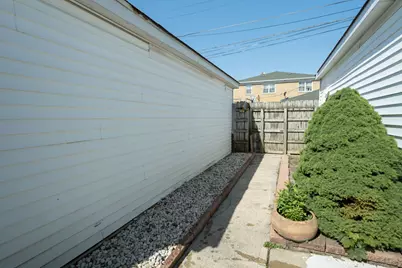 3126 S 55th Avenue, Cicero, IL 60804 - Photo 23
