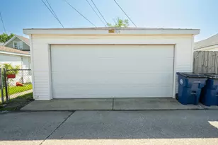 3126 S 55th Ave, Cicero, IL 60804 - Photo 25