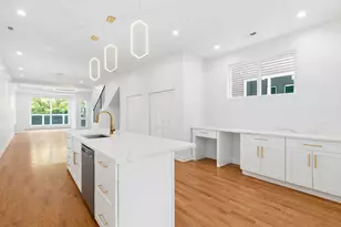 618 N Avers Ave, Chicago, IL 60624 - Photo 11