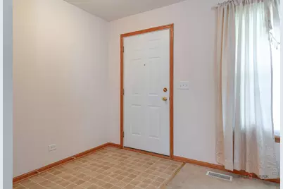 1094 Holly Drive, Antioch, IL 60002 - Photo 5