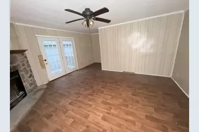 208 W Oak Street, Carrier Mills, IL 62917 - Photo 7