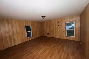 208 W Oak St, Carrier Mills, IL 62917 - Photo 23