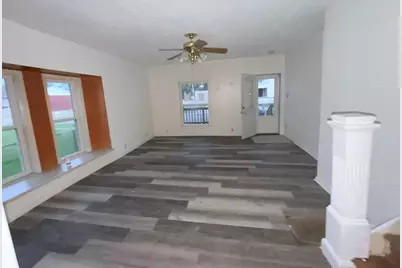 208 W Oak Street, Carrier Mills, IL 62917 - Photo 3