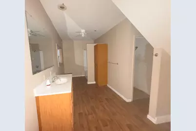 208 W Oak Street, Carrier Mills, IL 62917 - Photo 9