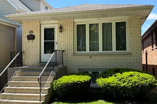 11142 S Sawyer Ave, Chicago, IL 60655 - Photo 1