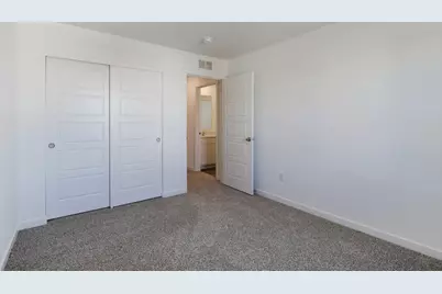 7074 Oakmont Road, Racine, WI 53406 - Photo 27