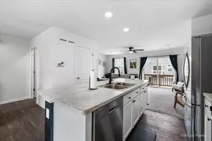 1107 Briar Gln Ct, Hampshire, IL 60140 - Photo 5