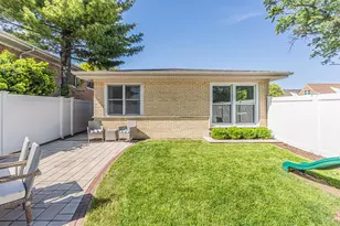 9858 S Springfield Ave, Evergreen Park, IL 60805 - Photo 33