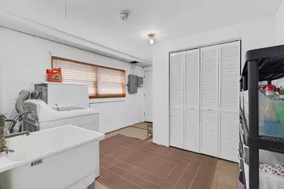 9858 S Springfield Avenue, Evergreen Park, IL 60805 - Photo 23
