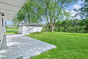 751 Sunnyside Rd, Roselle, IL 60172 - Photo 29