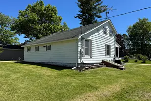 606 E Silk St, Mount Carroll, IL 61053 - Photo 5