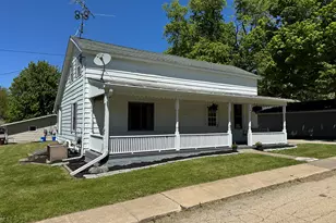 606 E Silk St, Mount Carroll, IL 61053 - Photo 3