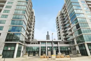 123 S Green St, Chicago, IL 60607 - Photo 1