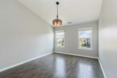 1233 S Wellington Court, Buffalo Grove, IL 60089 - Photo 11