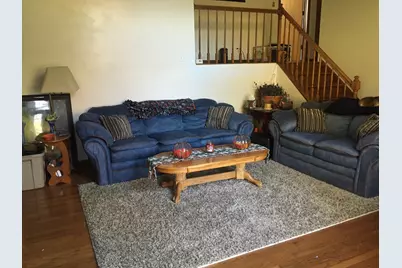 2027 Walnut Avenue, Hanover Park, IL 60133 - Photo 5
