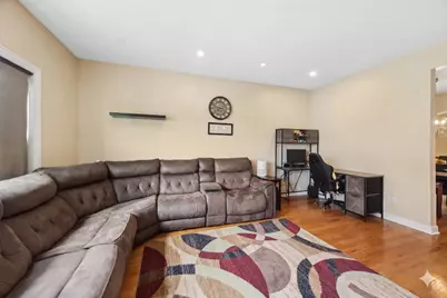 6635 W 64th Place, Chicago, IL 60638 - Photo 11