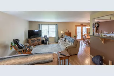 520 S 15th Court, Saint Charles, IL 60174 - Photo 3