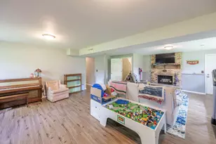 520 S 15th Ct, Saint Charles, IL 60174 - Photo 17