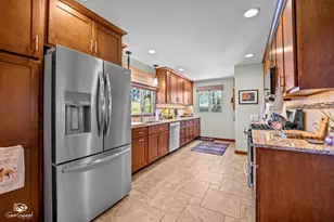 502 Ann Ct, Joliet, IL 60435 - Photo 5