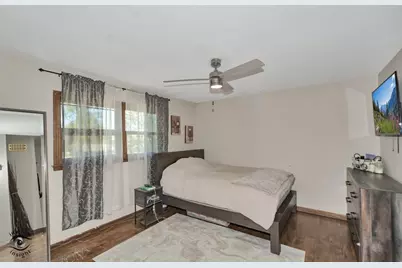 825 Walnut Drive, Darien, IL 60561 - Photo 13