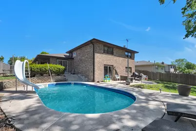 825 Walnut Drive, Darien, IL 60561 - Photo 25