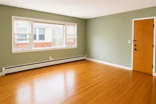 837 Lathrop Ave, Forest Park, IL 60130 - Photo 3