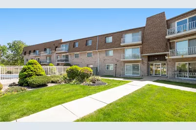 3240 N Manor Drive #130, Lansing, IL 60438 - Photo 1