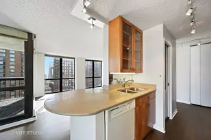 1122 N Clark St, Chicago, IL 60610 - Photo 7