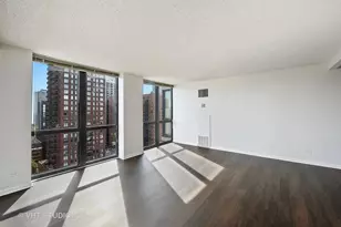 1122 N Clark St, Chicago, IL 60610 - Photo 3