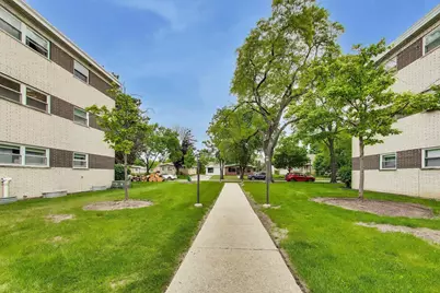 925 S 8th Avenue #12, La Grange, IL 60525 - Photo 23