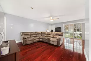 7008 O'Connell Dr, Chicago Ridge, IL 60415 - Photo 3