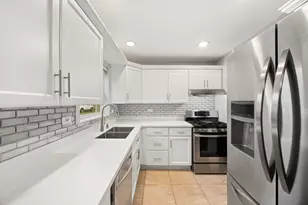 7008 O'Connell Dr, Chicago Ridge, IL 60415 - Photo 7