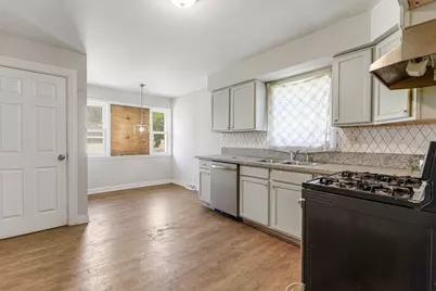 12400 S Lowe Avenue, Chicago, IL 60628 - Photo 5