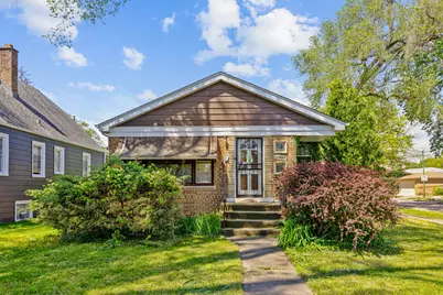 12400 S Lowe Avenue, Chicago, IL 60628 - Photo 1