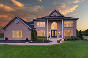 5N915 Baker Hill Ct, Saint Charles, IL 60175 - Photo 1