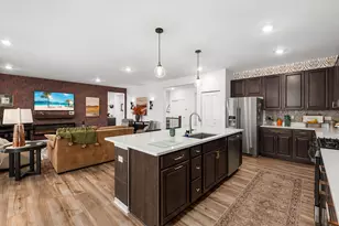 205 Bowers St, Elburn, IL 60119 - Photo 7