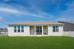205 Bowers St, Elburn, IL 60119 - Photo 23