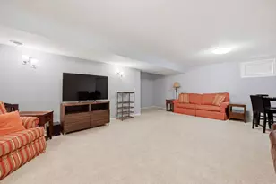230 Wendy St, Sycamore, IL 60178 - Photo 35