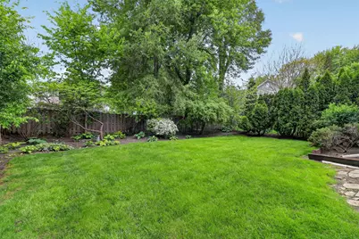 330 N Main Street, Glen Ellyn, IL 60137 - Photo 19