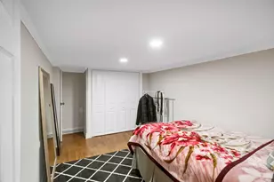 8415 N Clifton Ave, Niles, IL 60714 - Photo 21