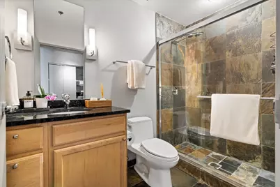 510 W Erie Street #1801, Chicago, IL 60654 - Photo 25