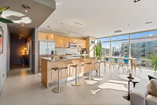 510 W Erie St, Chicago, IL 60654 - Photo 11