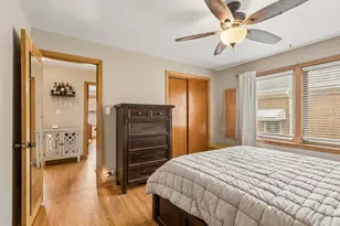 5742 S Rutherford Ave, Chicago, IL 60638 - Photo 7