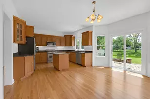 427 W Natoma Ave, Addison, IL 60101 - Photo 7
