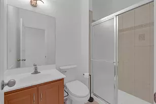 427 W Natoma Ave, Addison, IL 60101 - Photo 11