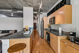 807 Davis St, Evanston, IL 60201 - Photo 7